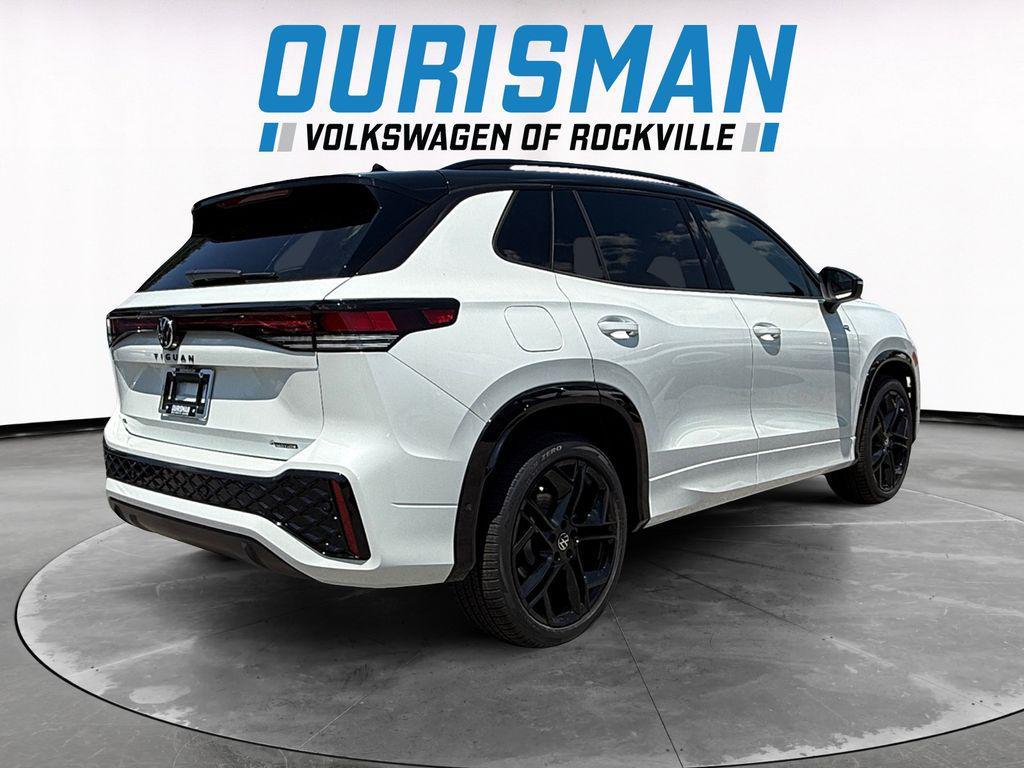 new 2025 Volkswagen Tiguan car, priced at $37,167