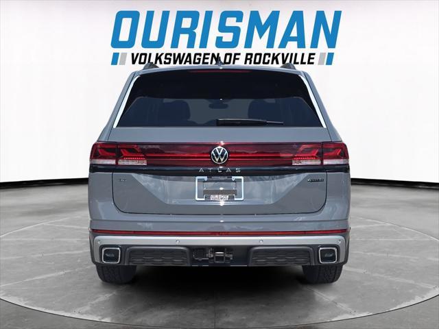 new 2025 Volkswagen Atlas car, priced at $44,319