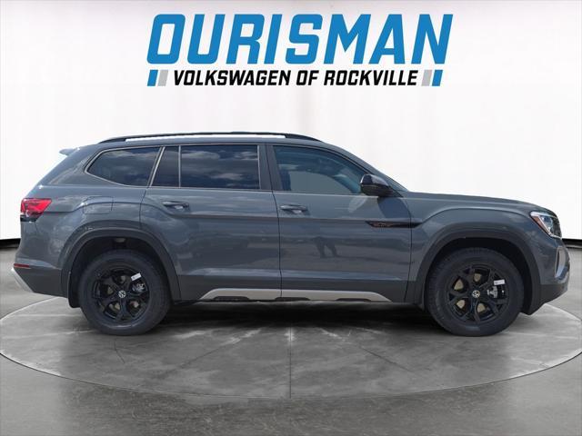 new 2025 Volkswagen Atlas car, priced at $44,319