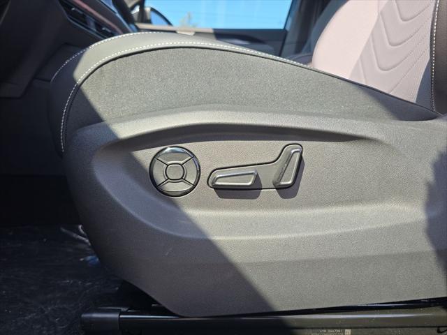 new 2025 Volkswagen Tiguan car, priced at $38,287