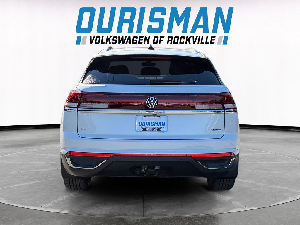 new 2026 Volkswagen Atlas Cross Sport car, priced at $45,526