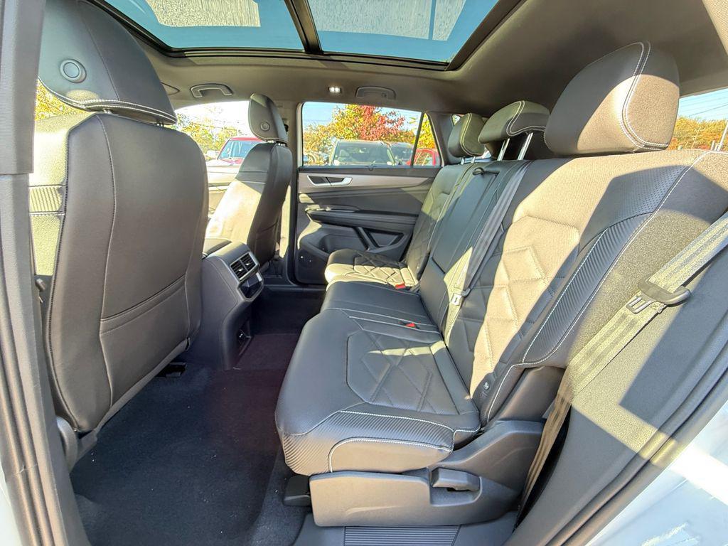 new 2026 Volkswagen Atlas Cross Sport car, priced at $45,526