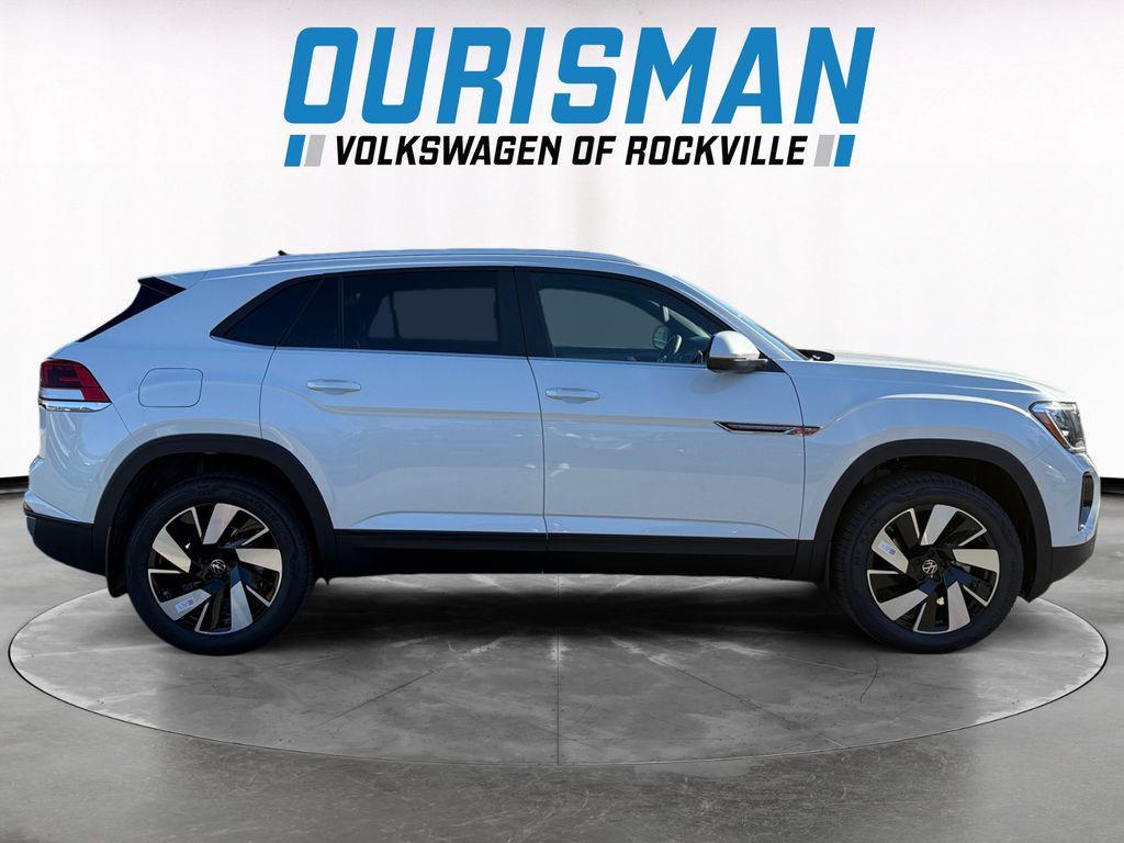new 2026 Volkswagen Atlas Cross Sport car, priced at $45,526
