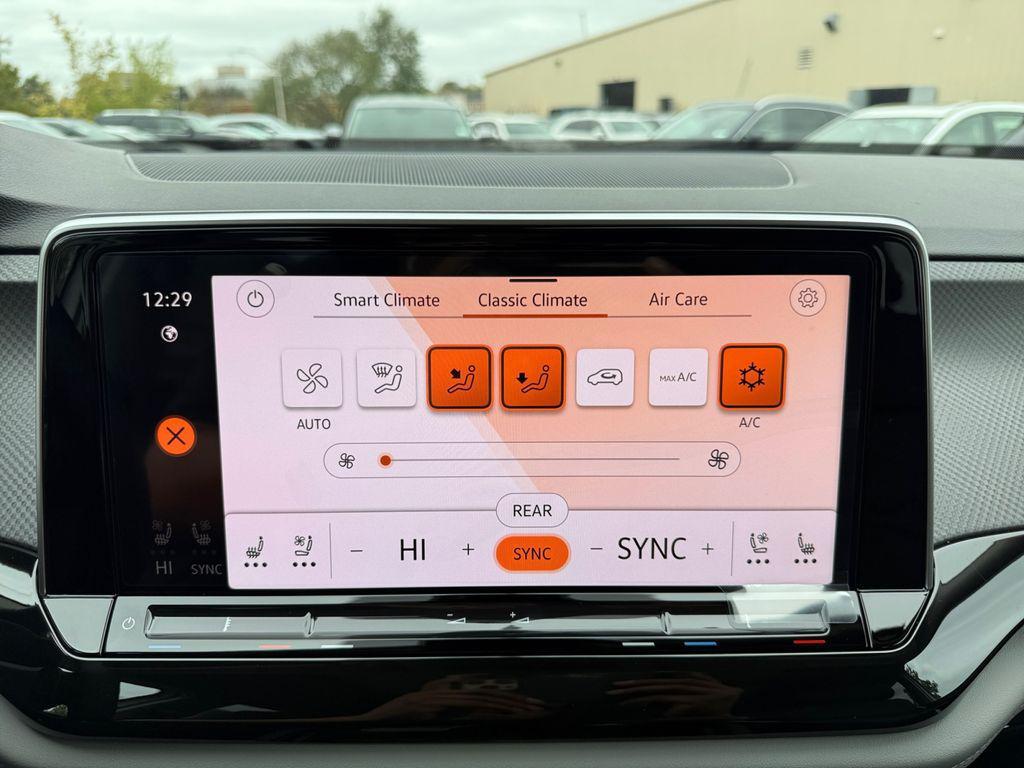 new 2025 Volkswagen Atlas car, priced at $40,039