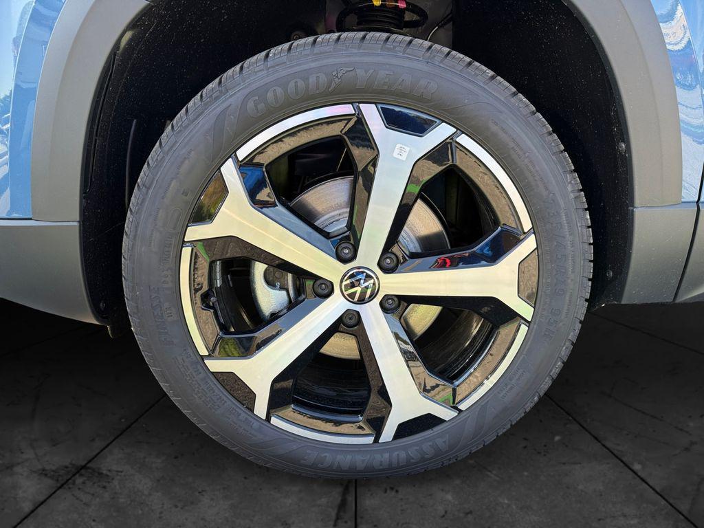 new 2025 Volkswagen Taos car, priced at $35,564