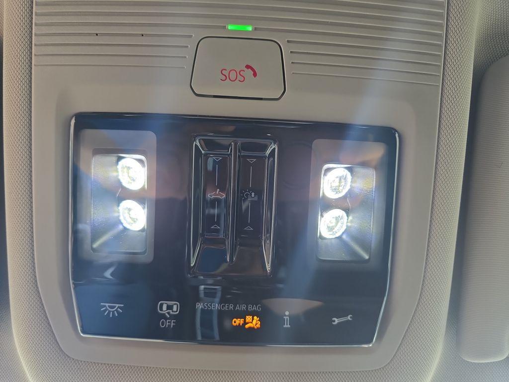 new 2025 Volkswagen Atlas car, priced at $46,345
