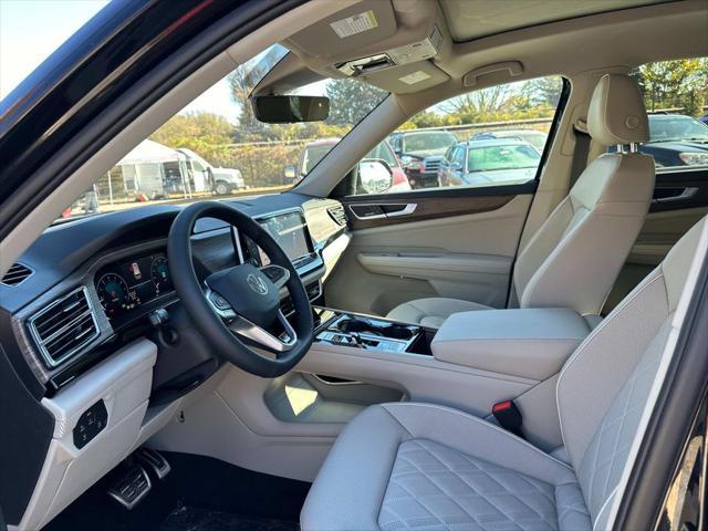 new 2025 Volkswagen Atlas car, priced at $55,671