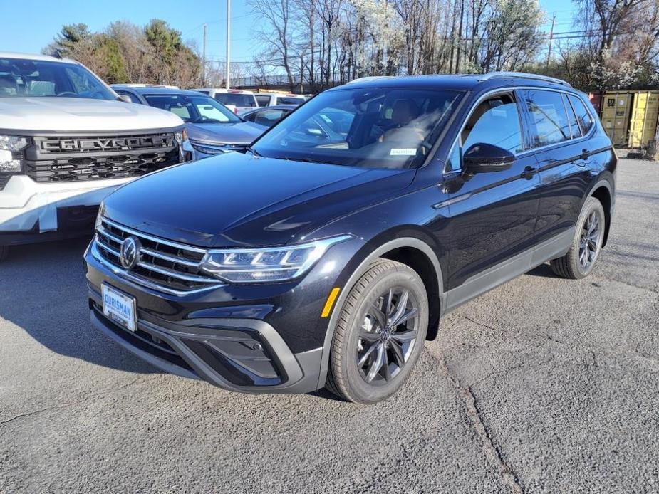 new 2024 Volkswagen Tiguan car, priced at $30,901