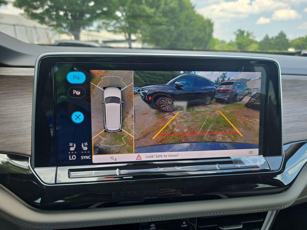 new 2025 Volkswagen Atlas car, priced at $46,373