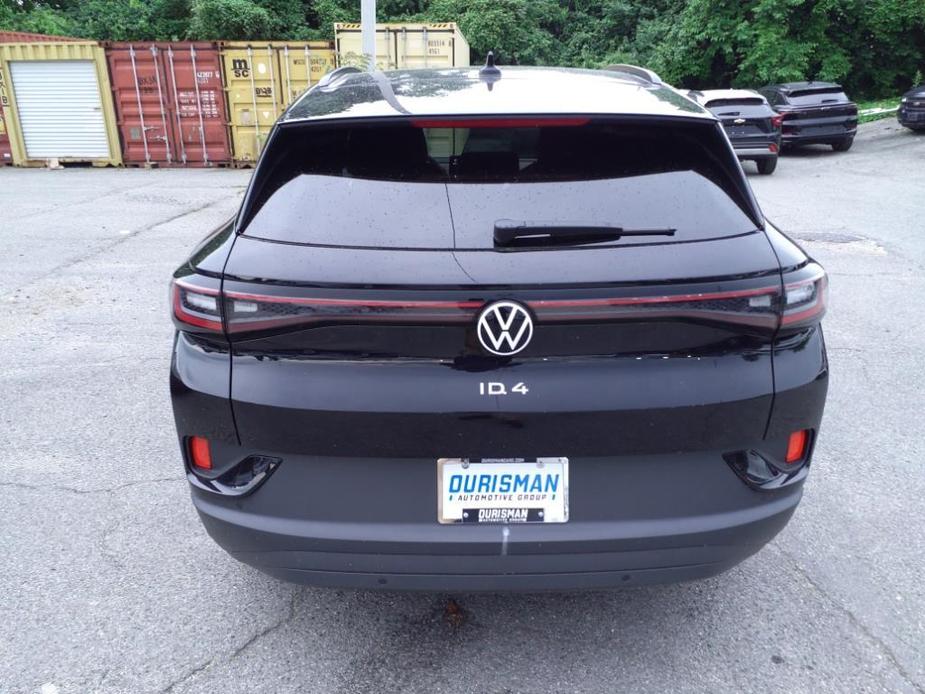 new 2024 Volkswagen ID.4 car, priced at $29,465