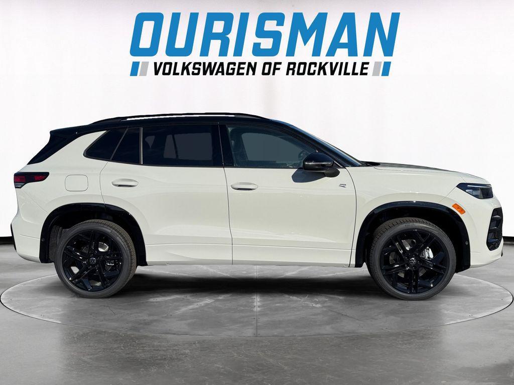 new 2025 Volkswagen Tiguan car, priced at $37,457