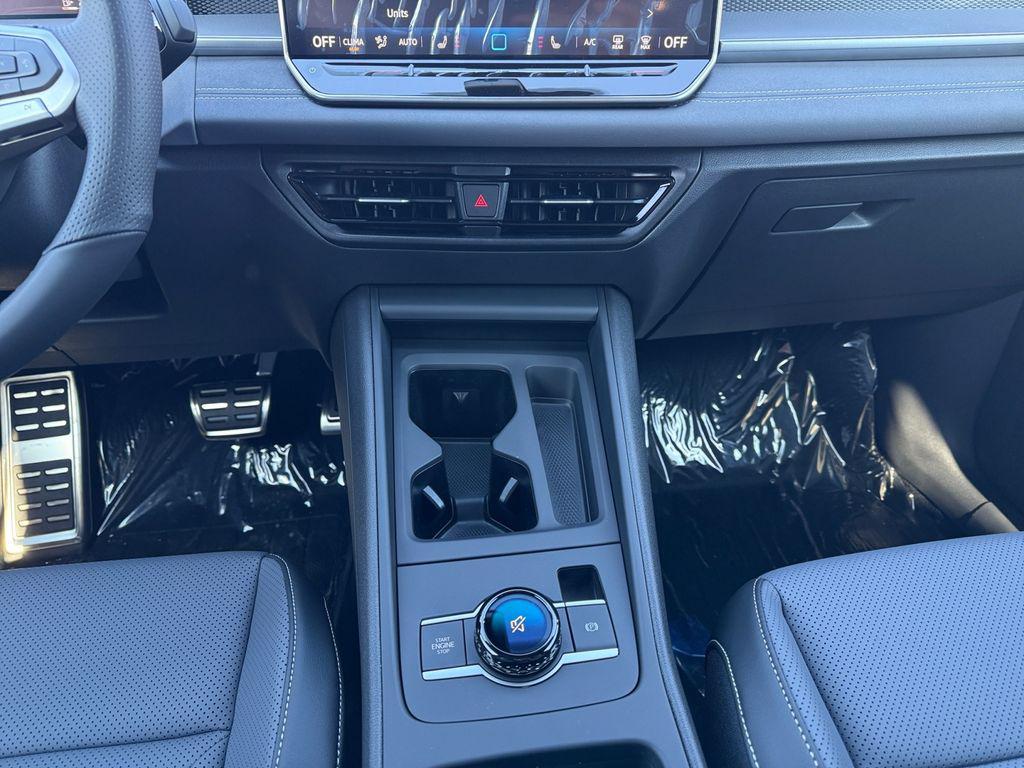 new 2025 Volkswagen Tiguan car, priced at $37,457