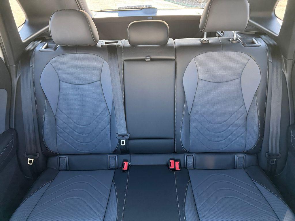 new 2025 Volkswagen Tiguan car, priced at $37,457