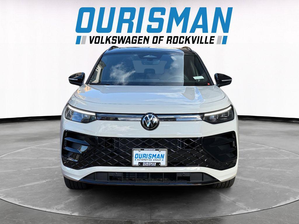 new 2025 Volkswagen Tiguan car, priced at $37,457
