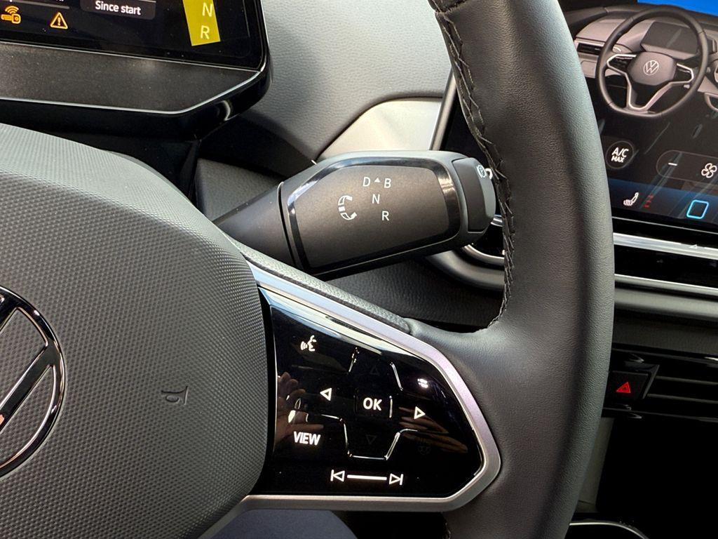 new 2025 Volkswagen ID.4 car, priced at $41,635
