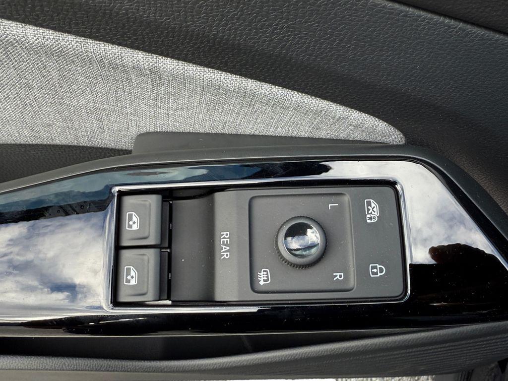 new 2025 Volkswagen ID.4 car, priced at $41,635