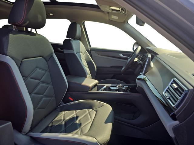 new 2025 Volkswagen Atlas car, priced at $44,476