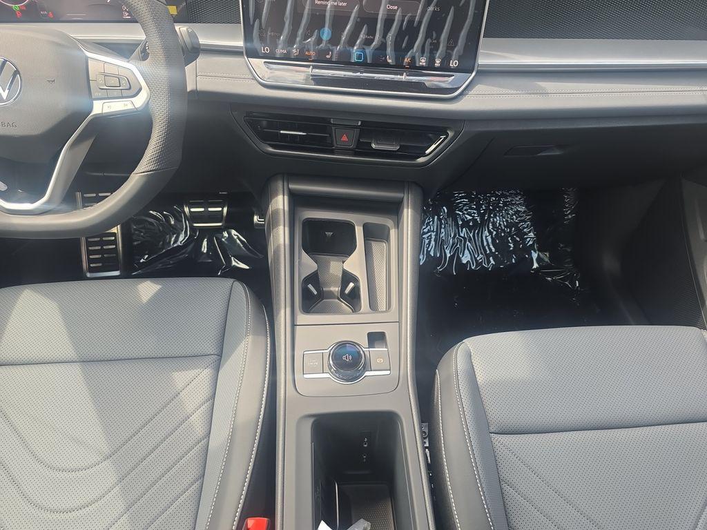 new 2025 Volkswagen Tiguan car, priced at $37,105