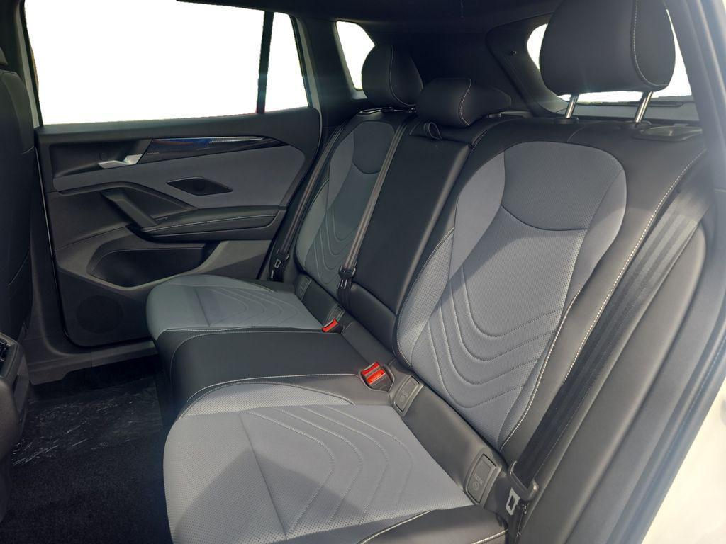 new 2025 Volkswagen Tiguan car, priced at $37,105
