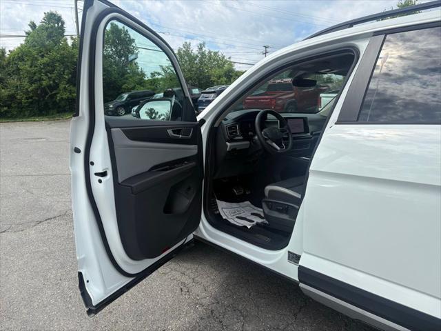 used 2024 Volkswagen Atlas car, priced at $41,000
