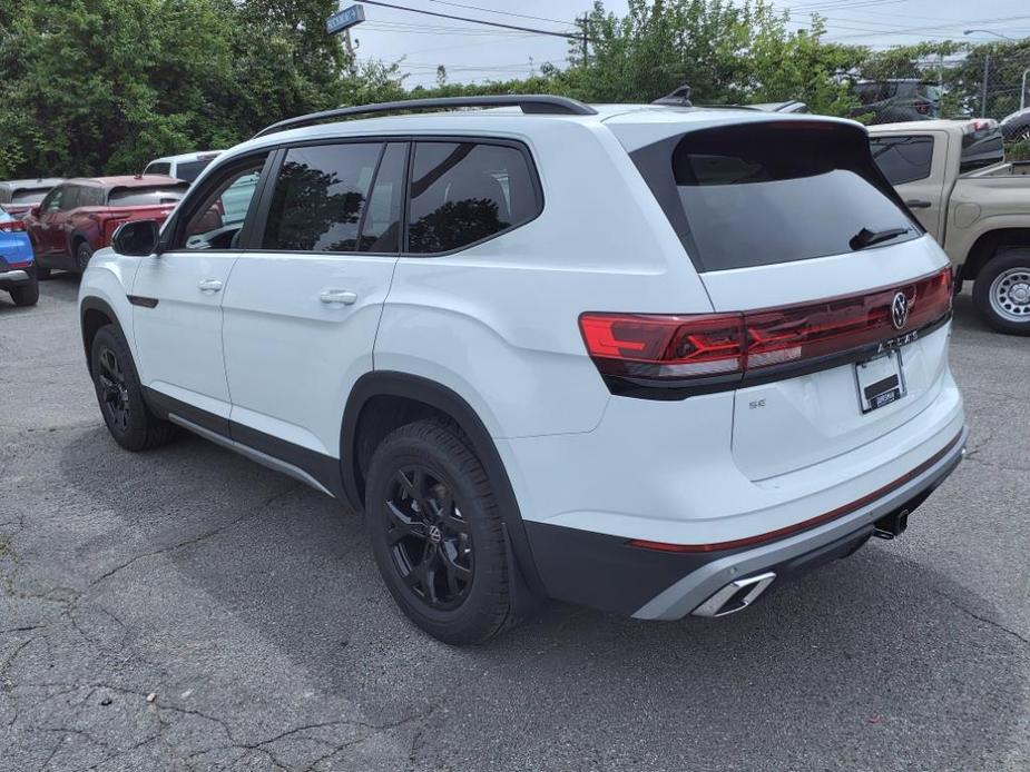 new 2024 Volkswagen Atlas car, priced at $43,430