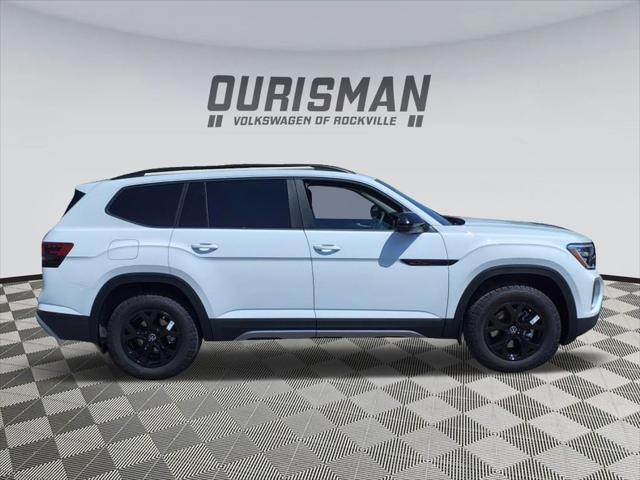 new 2024 Volkswagen Atlas car, priced at $53,781