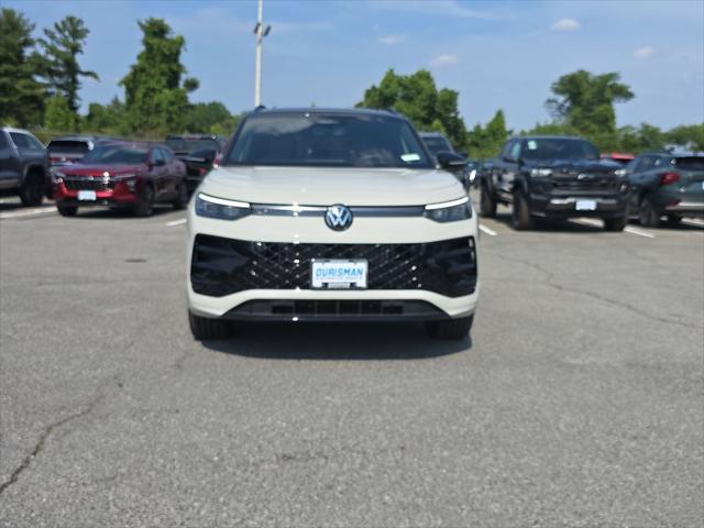 new 2025 Volkswagen Tiguan car, priced at $38,229