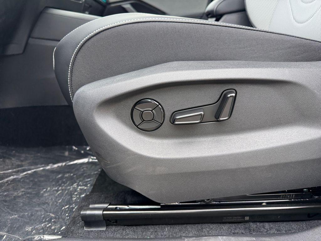 new 2025 Volkswagen Tiguan car, priced at $36,668