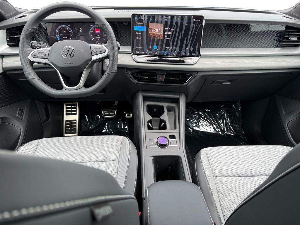 new 2025 Volkswagen Tiguan car, priced at $36,668