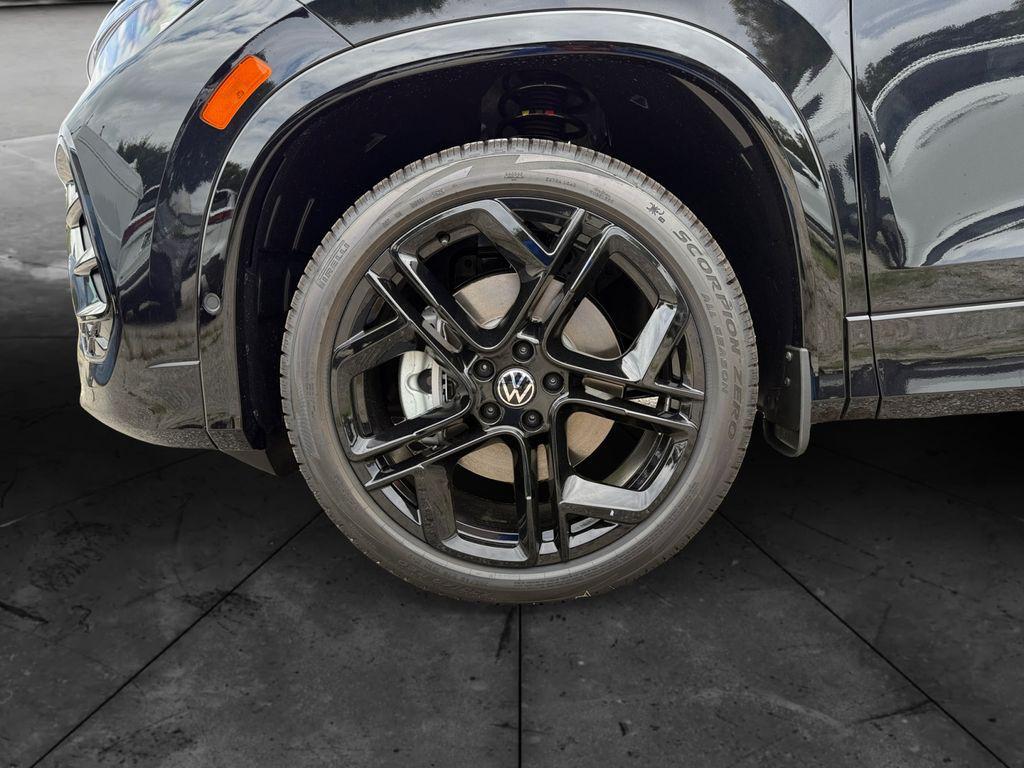 new 2025 Volkswagen Tiguan car, priced at $36,668