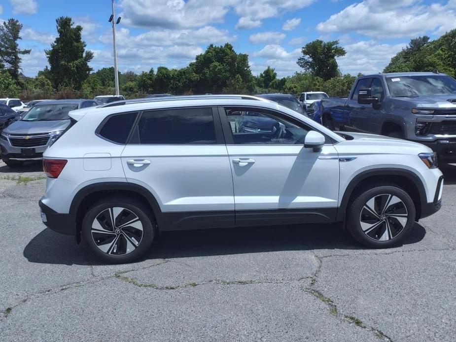 new 2024 Volkswagen Taos car, priced at $30,781