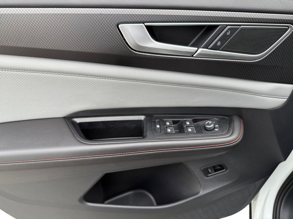 used 2024 Volkswagen Atlas car, priced at $38,500