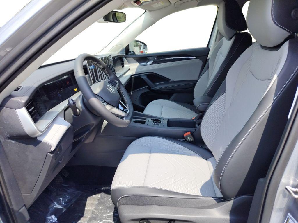 new 2025 Volkswagen Tiguan car, priced at $32,882