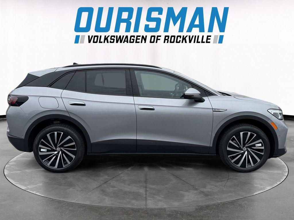 new 2025 Volkswagen ID.4 car