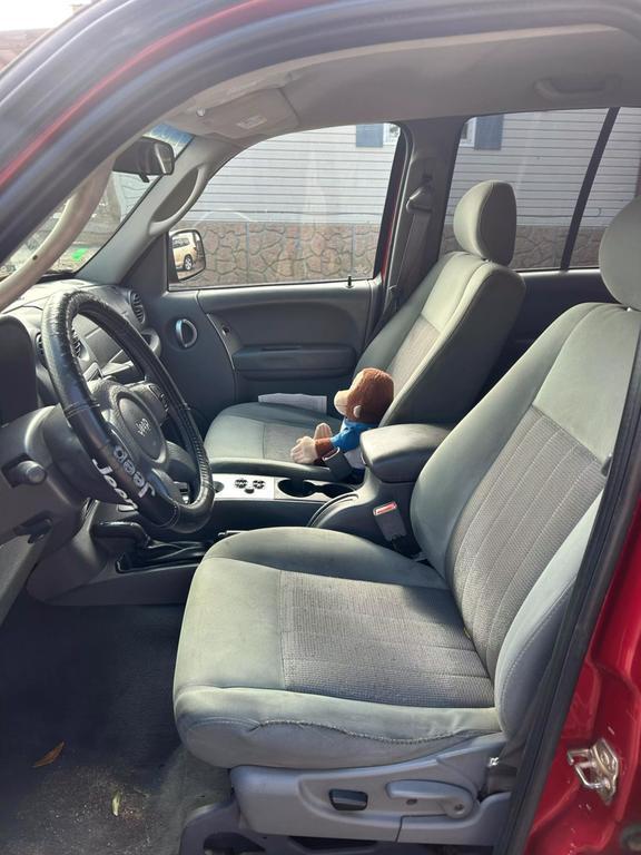 used 2007 Jeep Liberty car, priced at $4,900