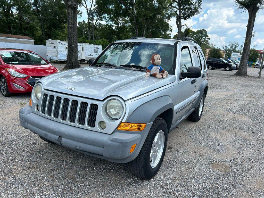 used 2005 Jeep Liberty car, priced at $4,900