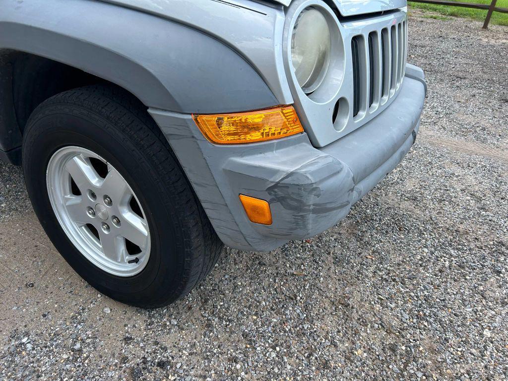 used 2005 Jeep Liberty car, priced at $4,900