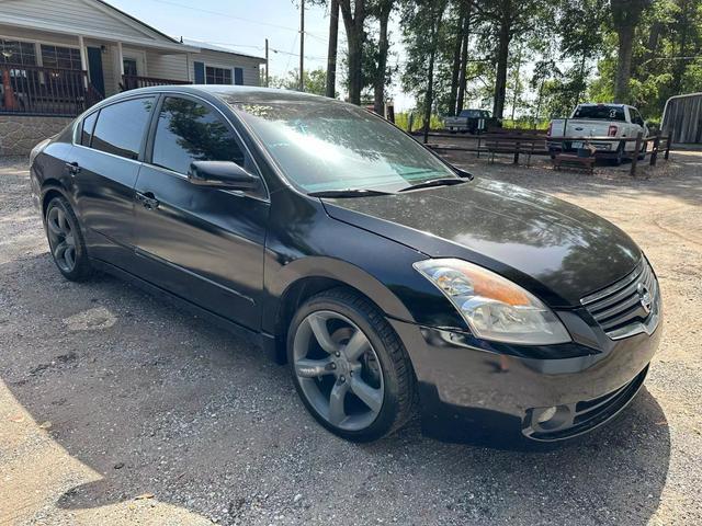used 2007 Nissan Altima car, priced at $3,500