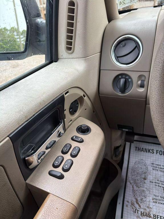 used 2004 Ford F-150 car, priced at $4,500