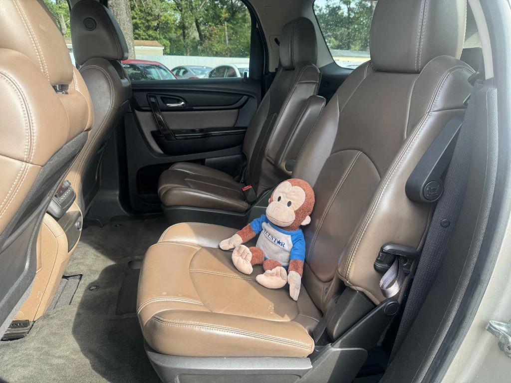 used 2013 GMC Acadia car, priced at $5,400