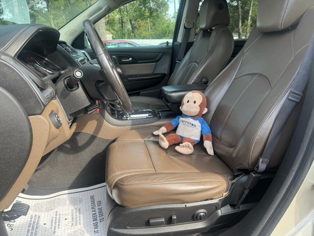 used 2013 GMC Acadia car, priced at $5,400