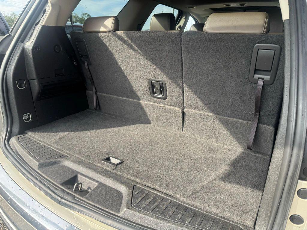 used 2013 GMC Acadia car, priced at $5,400