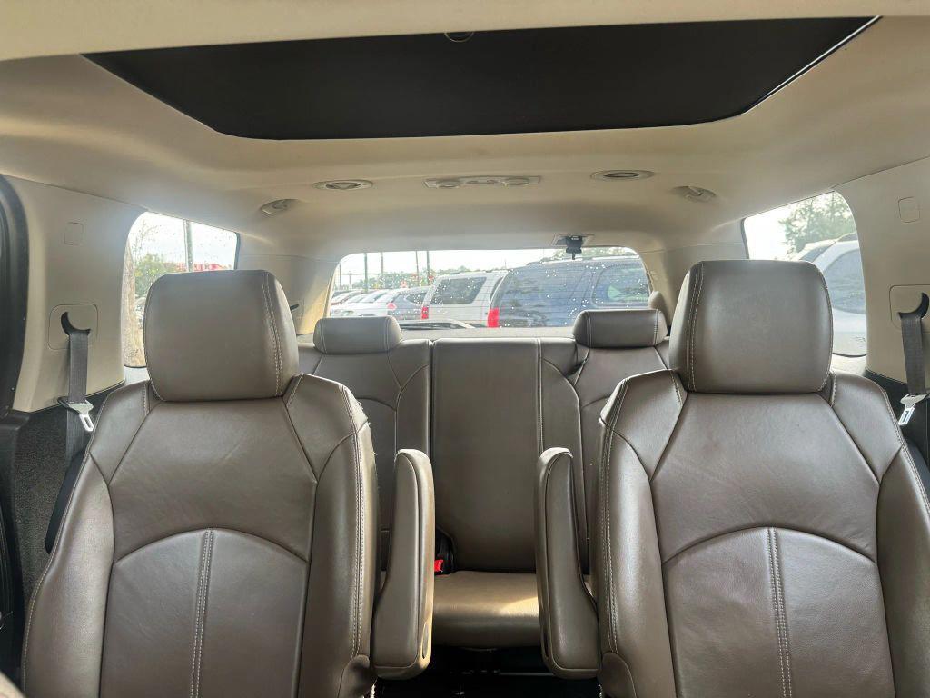 used 2013 GMC Acadia car, priced at $5,400