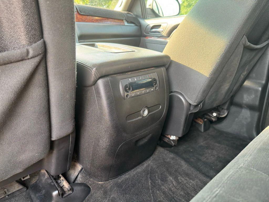 used 2013 GMC Yukon car, priced at $9,400