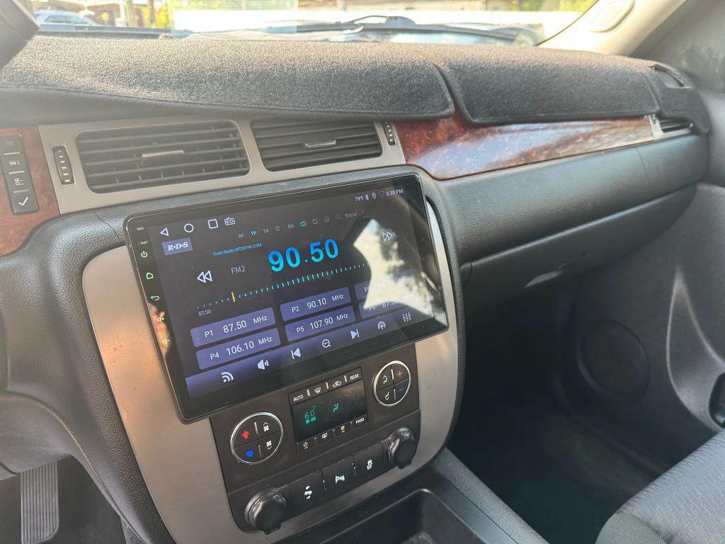 used 2013 GMC Yukon car, priced at $9,400