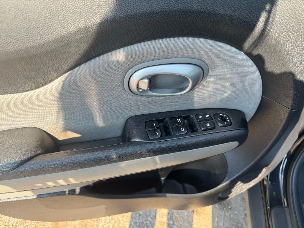 used 2014 Kia Soul car, priced at $5,700