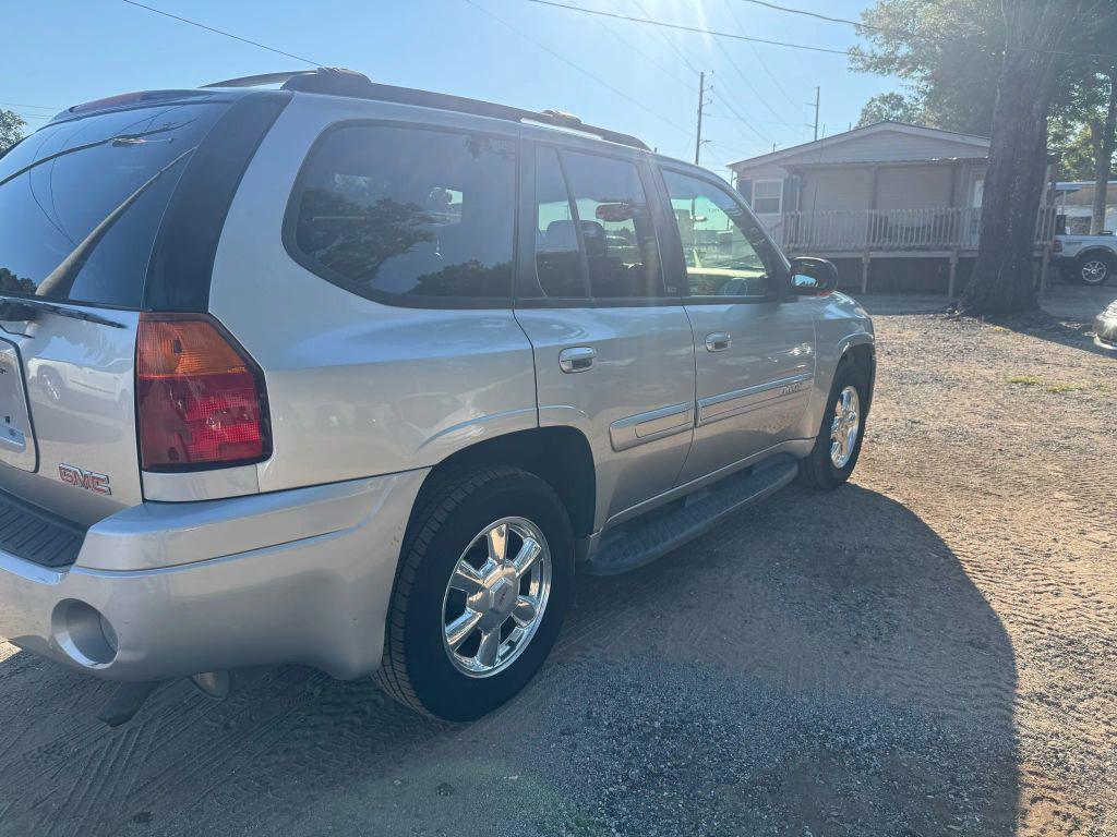 used 2004 GMC Envoy car, priced at $4,940