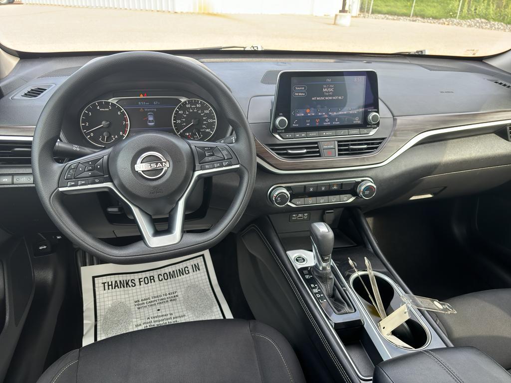 used 2023 Nissan Altima car, priced at $22,163