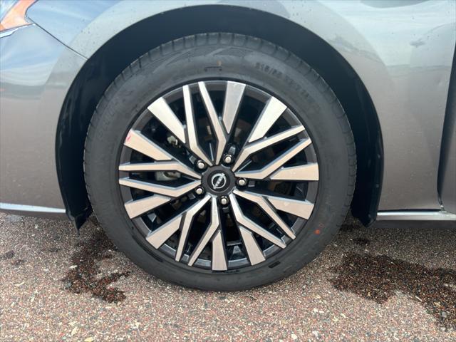 used 2023 Nissan Altima car, priced at $22,501