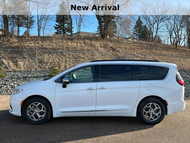 used 2023 Chrysler Pacifica car, priced at $42,927